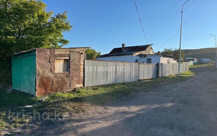 Отдельный дом · 3 комнаты · 100 м² · 10 сот., Косыбаев за 6.5 млн ₸ в Каркаралинске — фото 2