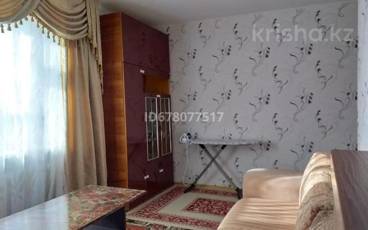 2-комнатная квартира, 45 м², 3/4 этаж помесячно, Азаттык 59