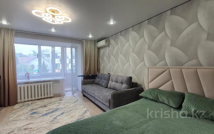 1-бөлмелі пәтер · 33.7 м² · 2/5 қабат, Ауэзова 24, бағасы: 21 млн ₸ в Усть-Каменогорске — фото 58