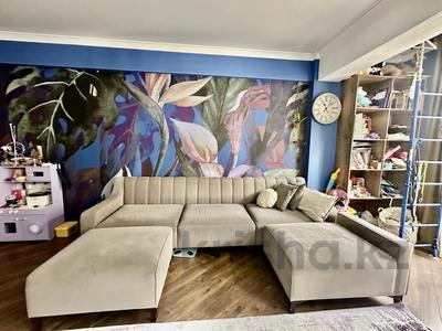 3-бөлмелі пәтер · 82.4 м² · 1/3 қабат, Мкр. Ерменсай, 71/4 — Возле школы NGS, бағасы: 92 млн ₸ в Алматы, Бостандыкский р-н