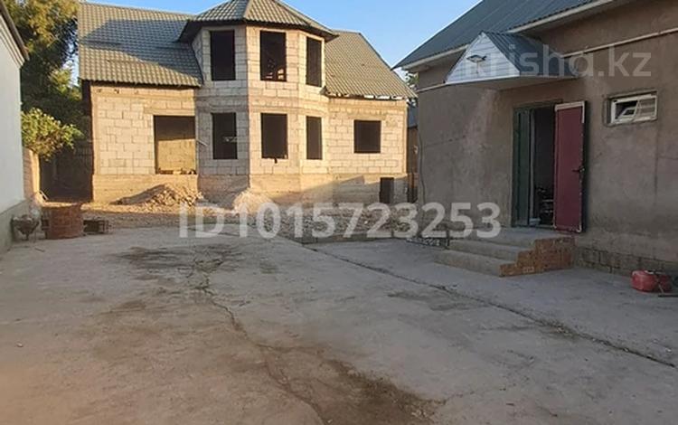 Отдельный дом · 4 комнаты · 200 м² · 8 сот., мкр Катынкопыр, Абылхан Кастаеев 152 — Темирлан тас жолы за 35 млн ₸ в Шымкенте, Абайский р-н — фото 2
