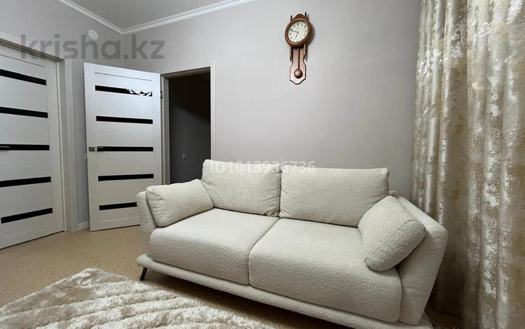 1-бөлмелі пәтер · 41.5 м² · 7/12 қабат, Мкр. Карагайлы 47, бағасы: 19 млн ₸ в Семее — фото 2