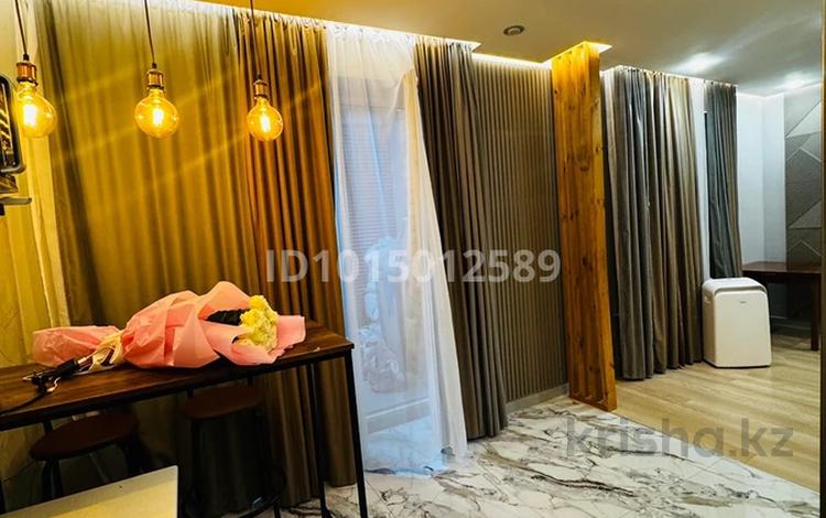 1-комнатная квартира · 40 м² · 12/12 этаж, Кабанбай батыра 59Б за 250 000 ₸ в Астане, Нура р-н — фото 2