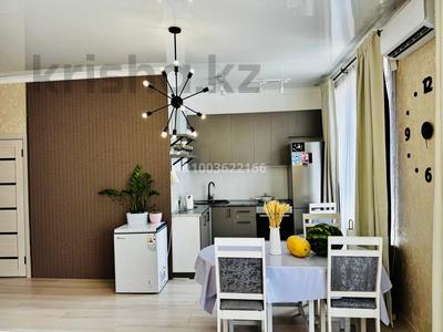 3-комнатная квартира · 74 м² · 1/10 этаж, Варламова 1/3 — Варламова - Карасай батыра, озеро Сайран за 61 млн ₸ в Алматы, Алмалинский р-н