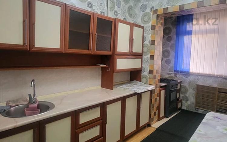 3-комнатная квартира · 70 м² · 2/5 этаж, мкр Верхний Отырар, Отырар 59 за 150 000 ₸ в Шымкенте, Туран р-н — фото 2