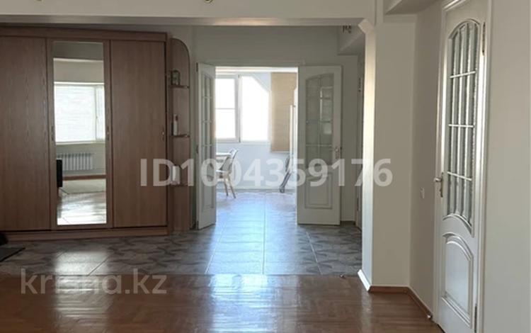 3-бөлмелі пәтер · 100 м² · 6/8 қабат, проспект Достык 42, бағасы: 105 млн ₸ в Алматы, Медеуский р-н — фото 2