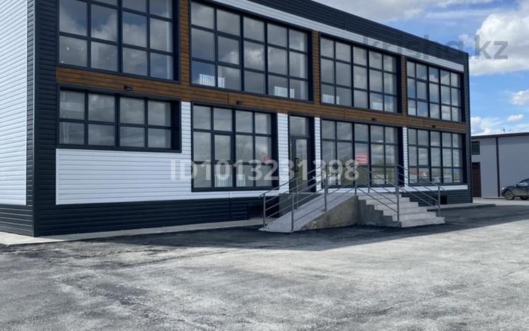 Свободное назначение, офисы, магазины и бутики, склады · 1000 м² за 2 млн ₸ в Актобе, жилой массив Заречный-1 — фото 2