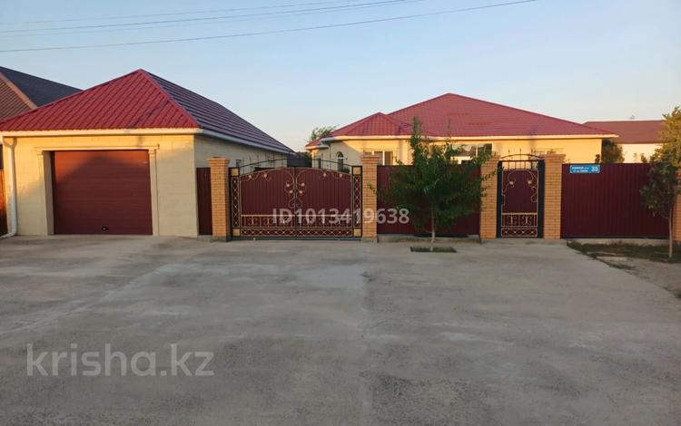 Отдельный дом · 6 комнат · 210.5 м² · 9 сот., мкр Самал, Берик Қорқытов 35 за 77 млн ₸ в Атырау — фото 2