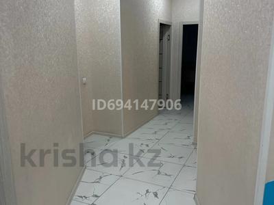 Офисы, образование, развлечения, кабинеты и рабочие места, студии · 100 м² за 380 000 〒 в Актау, 16-й мкр 