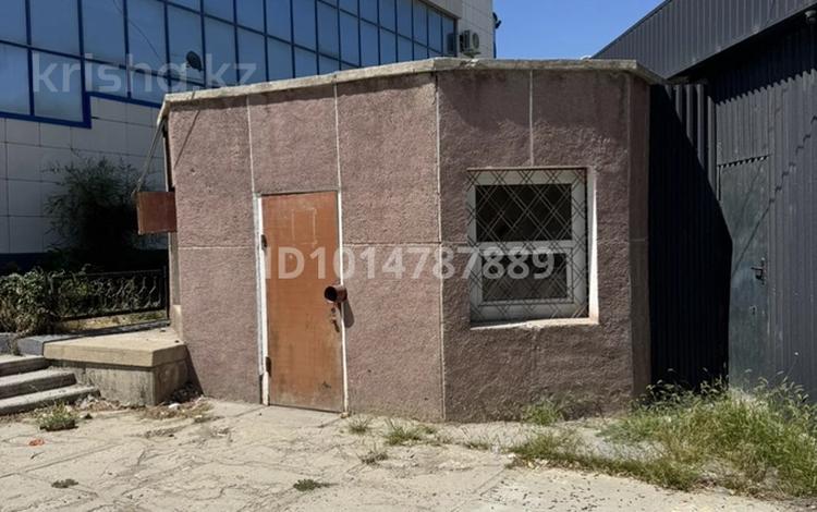 Магазины и бутики · 16 м² за 8 млн ₸ в Актау, 11-й мкр — фото 2