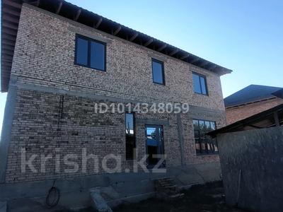 Отдельный дом · 6 комнат · 300 м² · 8 сот., Кадыралиева 12 — Между ул.Сулейманова и ул.Ниеткалиева за 55 млн ₸ в Таразе