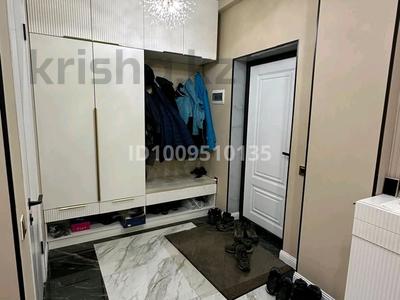 3-бөлмелі пәтер · 110 м² · 1/8 қабат, Алдабергенова 220 — Конаева, бағасы: 73 млн ₸ в Талдыкоргане, мкр Болашак
