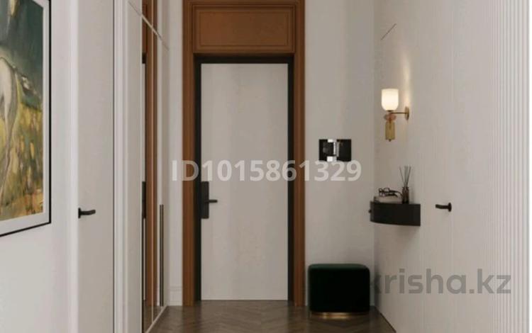 6-комнатная квартира · 232 м² · 17/18 этаж, Акмешит за ~ 280 млн ₸ в Астане, Есильский р-н — фото 2