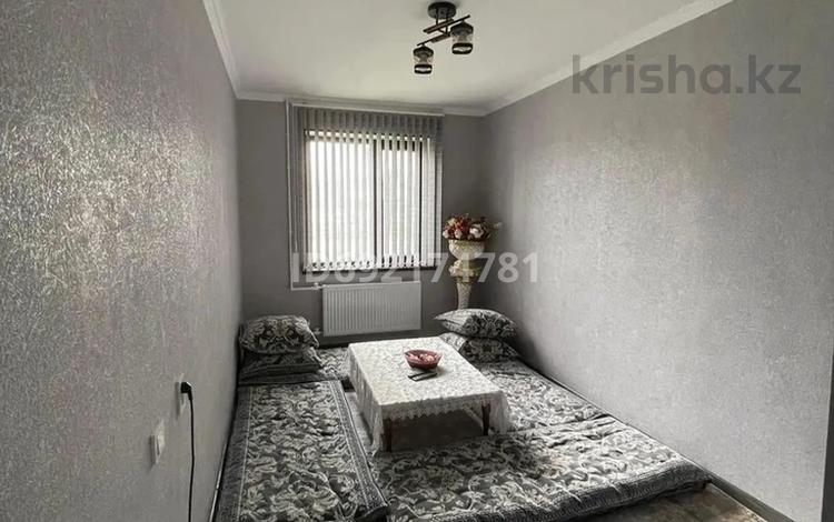 2-комнатная квартира, 43 м², 1/4 этаж, сайрамская 1/3 за 22 млн 〒 в Шымкенте, Енбекшинский р-н — фото 2