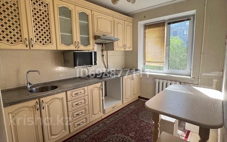 3-комнатная квартира · 72 м² · 4/9 этаж, мкр 8 — Квартира находится за поликлиникой красный крест за 180 000 ₸ в Актобе — фото 2