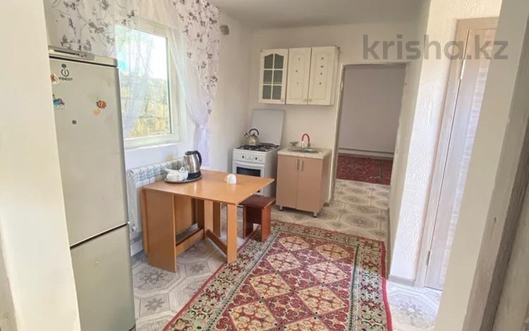 Отдельный дом · 2 комнаты · 48 м² · 48 сот., 8мкр 15 — Рядом с маг.Аружан за 130 000 ₸ в Конаеве — фото 2