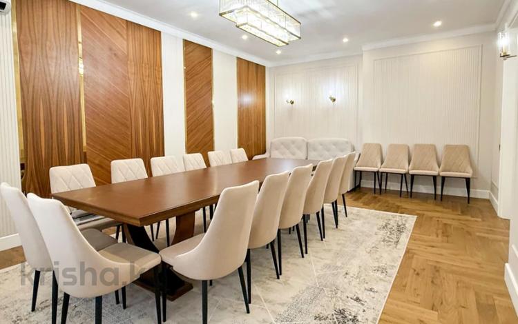 4-комнатная квартира · 200 м² · 4/5 этаж, Каратал за 140 млн ₸ в Талдыкоргане — фото 17