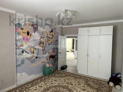 3-бөлмелі пәтер · 90 м² · 5/12 қабат, Жаңа қала 11 улица — Білім Иновация Лицей қасында. Мұз Сарайына қарама-қарсы., бағасы: 220 000 ₸ в Туркестане
