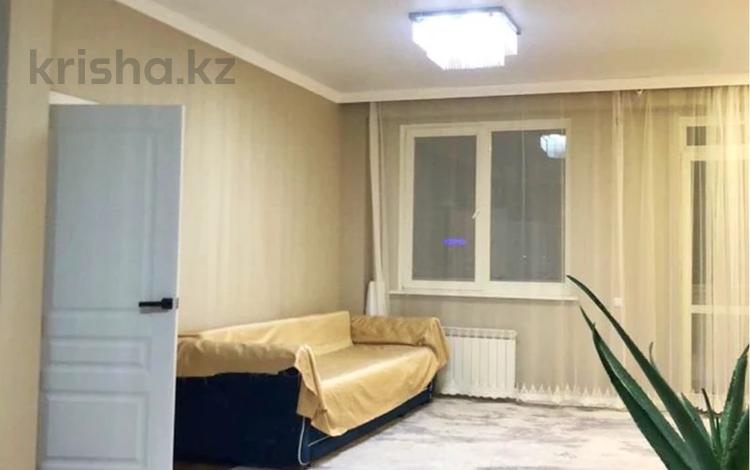 3-комнатная квартира, 120 м², 18/19 этаж помесячно, Нажимеденова 11