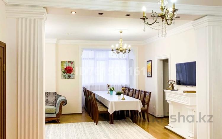 3-комнатная квартира · 115.2 м² · 14/17 этаж, Д. Кунаева 35 за 65 млн 〒 в Астане, Есильский р-н — фото 10