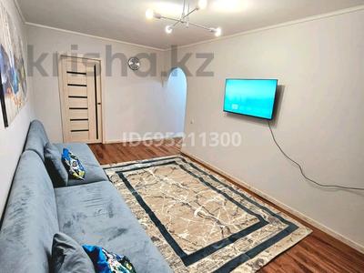 Аренда квартир посуточно в Жамбылской обл.: 2-комнатная квартира · 60 м² · 4/5 этаж, Салтанат 4 — Рыскулова Шостаковича за 12 000 〒 2-комнатная квартира · 60 м² · 4/5 этаж, Салтанат 4 — Рыскулова Шостаковича за 12 000 〒 в Таразе