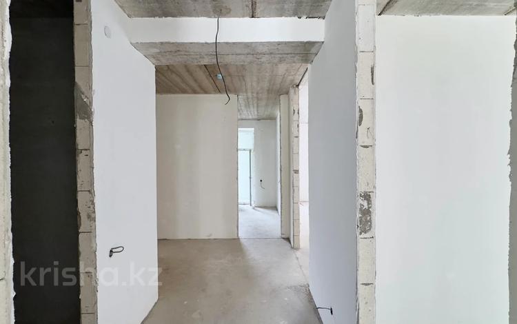3-комнатная квартира · 100.31 м² · 3/9 этаж, Александр Сызганов 1/2 за 70 млн ₸ в Астане, Есильский р-н — фото 2