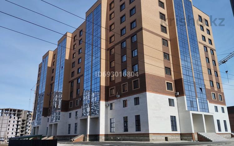 1-комнатная квартира, 56 м², 9/10 этаж, Жумабаева 13 за 16.8 млн 〒 в Кокшетау — фото 3