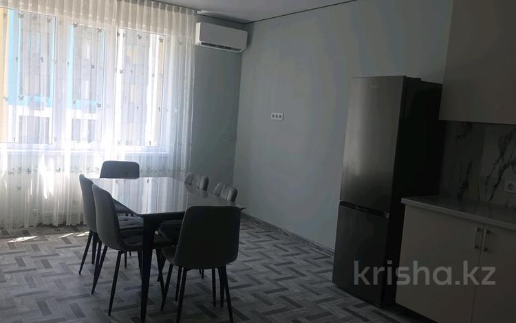 1-комнатная квартира · 54 м² · 5/9 этаж, мкр Ожет, Северное Кольцо 92/13 блок 7 за 200 000 ₸ в Алматы, Алатауский р-н — фото 2