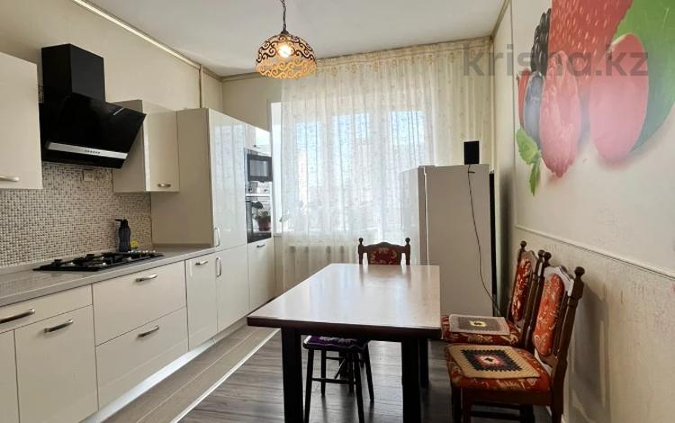 3-комнатная квартира · 86 м² · 5/9 этаж, мкр 11, Шайкенова 15а за 34 млн ₸ в Актобе — фото 2
