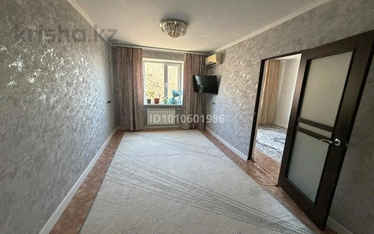 3-комнатная квартира · 70 м² · 3/5 этаж, мкр Шанхай, Отеген Турмагамбетова за 14.8 млн 〒 в Актобе — фото 2