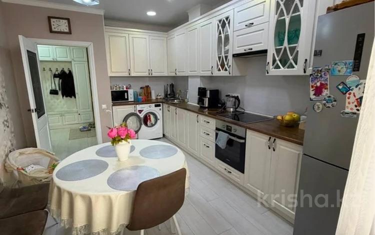 3-комнатная квартира · 83.2 м² · 8/9 этаж, абылай хана 1/3 за 38.6 млн ₸ в Кокшетау — фото 2