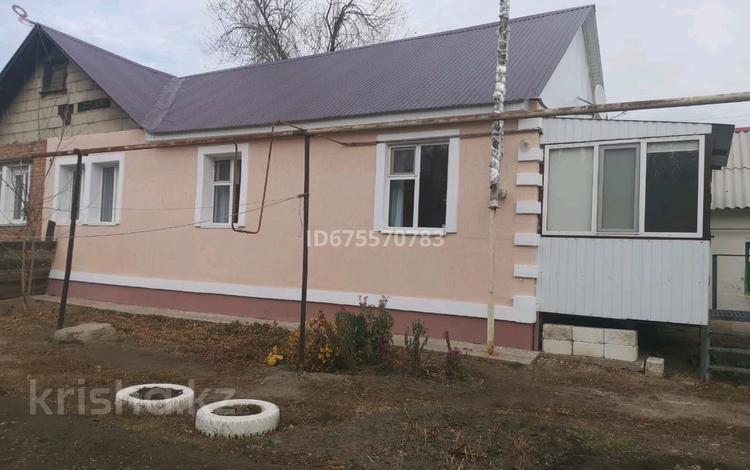 Отдельный дом · 3 комнаты · 115 м² · 5 сот., Пед институт 1 — Чагана набережная за 35 млн 〒 в Уральске — фото 2