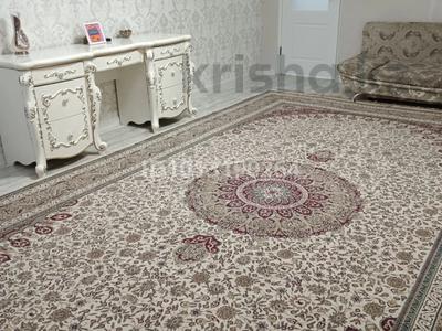 2-бөлмелі пәтер · 65 м² · 4/5 қабат, Береке ш/а., бағасы: 170 000 ₸ в Атырау, мкр Береке