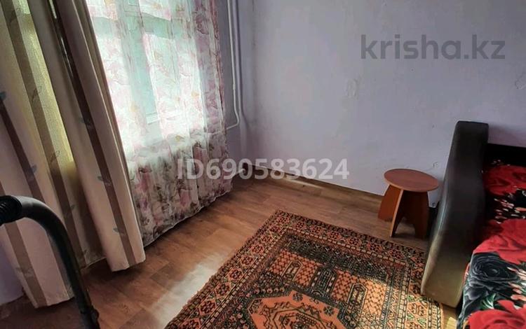 2-бөлмелі пәтер, 46 м², 1/5 қабат ай сайын, Микрорайон 5 19, бағасы: 150 000 〒 в Новой бухтарме — фото 2