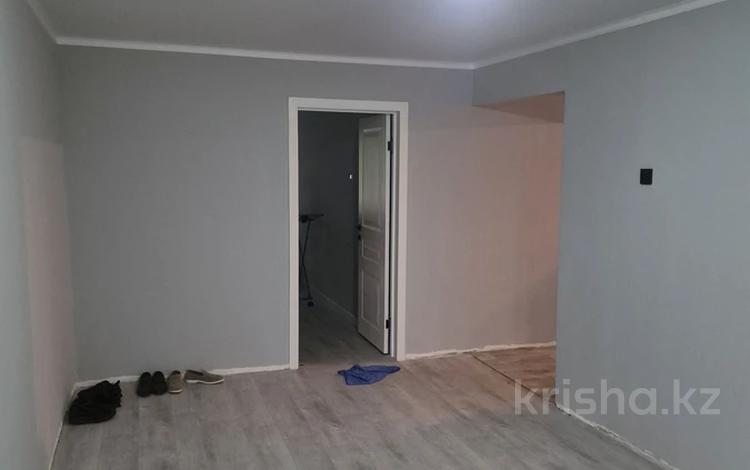 3-комнатная квартира · 62 м² · 2/5 этаж, мкр Аксай-3 9 за 38 млн ₸ в Алматы, Ауэзовский р-н — фото 4