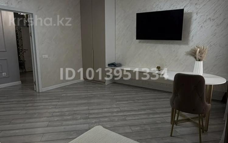 3-бөлмелі пәтер · 95.2 м² · 8/12 қабат, Мухамедханова 20 — Мухамедханова, бағасы: 64.5 млн ₸ в Астане, Нура р-н — фото 2