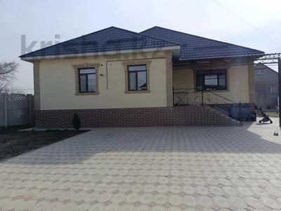 Отдельный дом · 5 комнат · 180.3 м² · 8 сот., Кадыралиева 59 за ~ 53.7 млн 〒 в Таразе