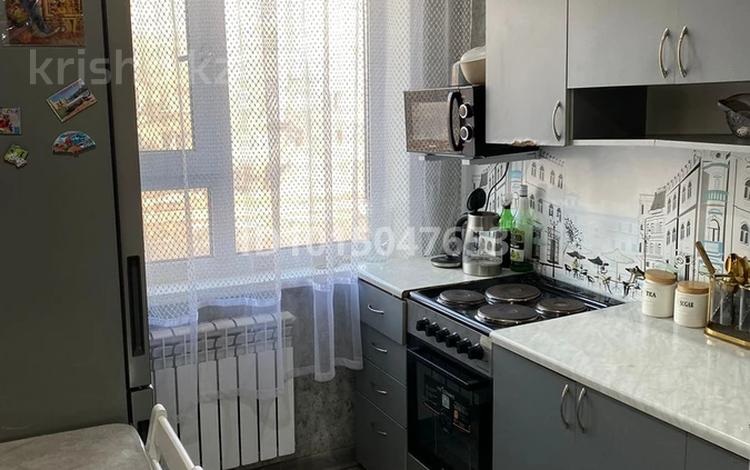 2-комнатная квартира · 43.1 м² · 3/5 этаж, Майкудук, 16й микрорайон 30 за 13.5 млн ₸ в Караганде, Алихана Бокейханова р-н — фото 4