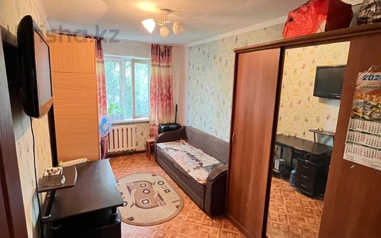 3-комнатная квартира, 59 м², 4/4 этаж, мкр №3 24 за 28.9 млн 〒 в Алматы, Ауэзовский р-н — фото 2