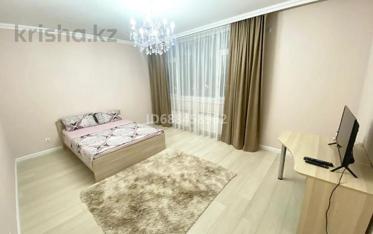 1-комнатная квартира · 50 м², Мангилик ел 50 за 10 000 ₸ в Астане — фото 2