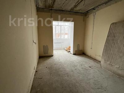 1-комнатная квартира, 24 м², 2/4 этаж, мкр. Алтын орда, Санкибай Батыра 253 за 7.8 млн 〒 в Актобе, мкр. Алтын орда