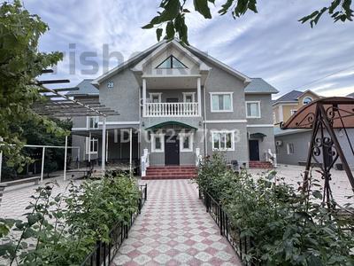 Отдельный дом · 7 комнат · 400 м² · 10 сот., 30-й мкр. 28 за 170 млн ₸ в Актау, 18-й мкр 