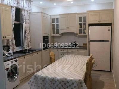 7-бөлмелі пәтер · 307 м² · 1/3 қабат, 14-й мкр 60, бағасы: 85 млн ₸ в Актау