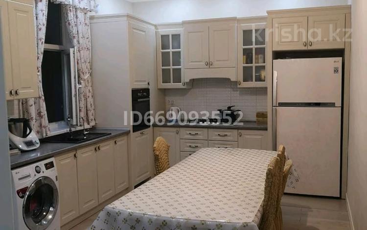 7-бөлмелі пәтер · 307 м² · 1/3 қабат, 14-й мкр 60, бағасы: 85 млн ₸ в Актау — фото 3