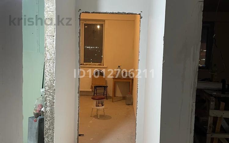 2-бөлмелі пәтер · 82 м² · 9/16 қабат, Тулебаева 1, бағасы: 39 млн ₸ в Астане, Алматы р-н — фото 2