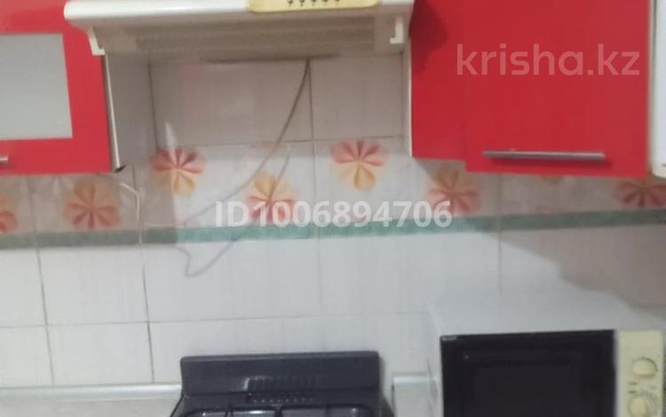 1-комнатная квартира · 20 м² · 1 этаж, Акан серы 37 за 10 000 〒 в Алматы, Турксибский р-н — фото 10