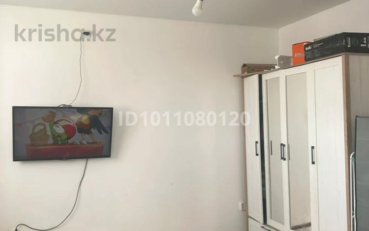 1-комнатная квартира · 21.5 м² · 3/4 этаж, Гагарина 70/7 — Остановка Павильона за 7.2 млн ₸ в Уральске, мкр Школьник — фото 2