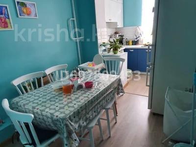 Продажа квартир в Мангистауской обл.: 4-комнатная квартира · 100 м² · 4/5 этаж, 28-й мкр 17 за 32 млн 〒 4-комнатная квартира · 100 м² · 4/5 этаж, 28-й мкр 17 за 32 млн 〒 в Актау