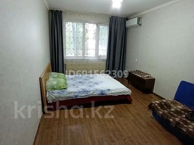 1-комнатная квартира · 30 м² · 1/5 этаж, Абуылхайырхан 155/1 — Абуылхайырхан за 10 000 ₸ в Уральске