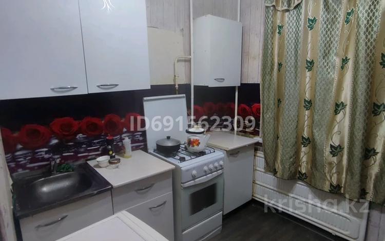 1-комнатная квартира · 30 м² · 1/5 этаж, Абуылхайырхан 155/1 — Абуылхайырхан за 10 000 ₸ в Уральске — фото 8
